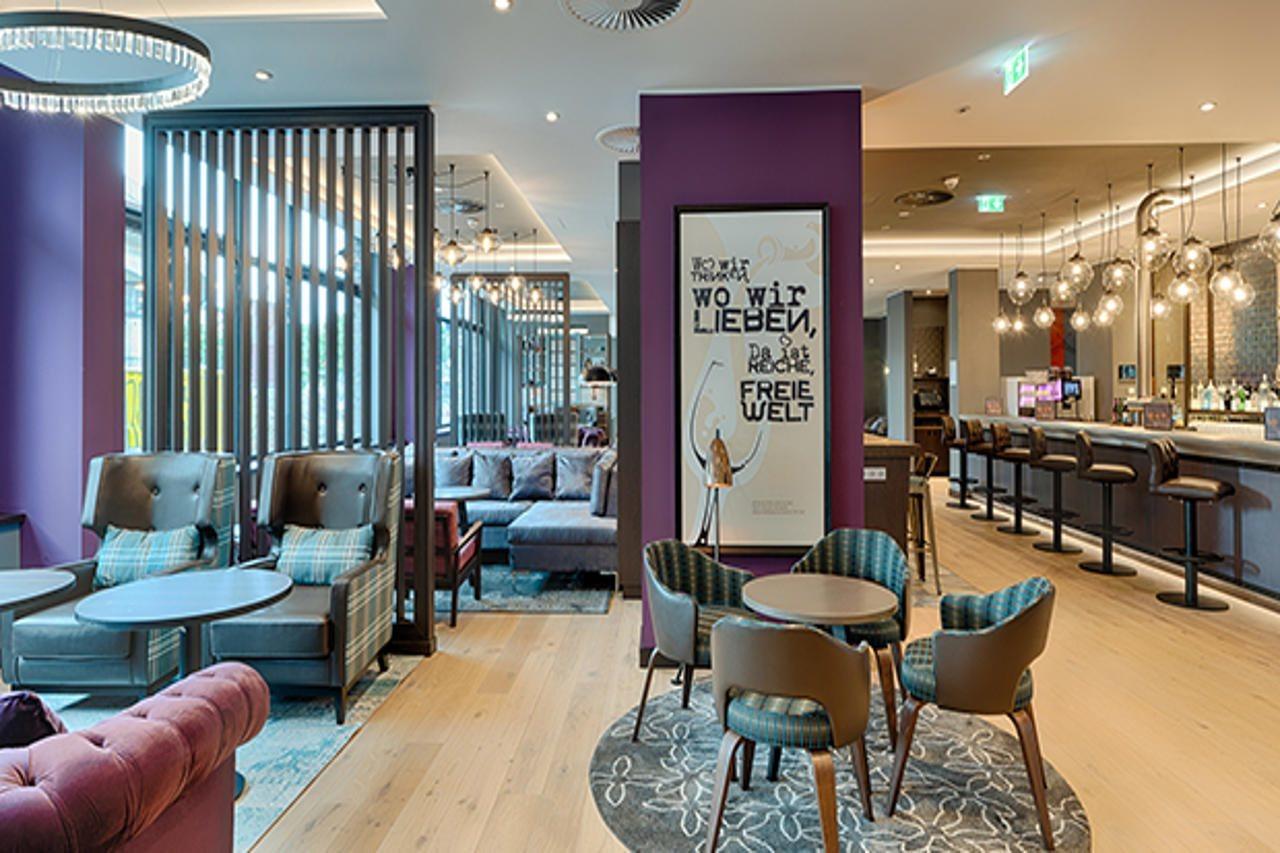 Premier Inn Hamburg City Klostertor Exterior foto